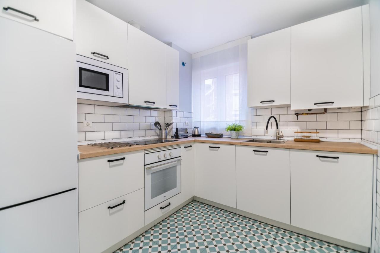 Villa Marta - Apartamentos Centricos Junto Al Mar Castro Urdiales Extérieur photo